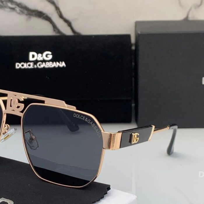 7b6976b3 d36c 48b1 9981 6d489b940333 https://sunglasses-store.in/product/dolce-gabbana-gold-frame-sunglasses/