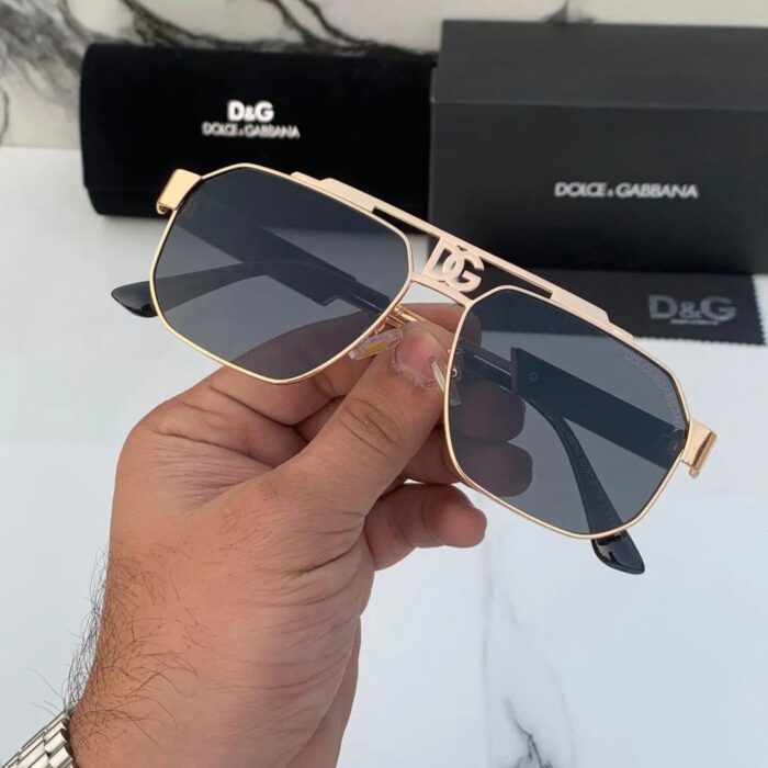 cb26bf8f ef66 43f8 8805 cb00d1209a77 https://sunglasses-store.in/product/dolce-gabbana-gold-frame-sunglasses/
