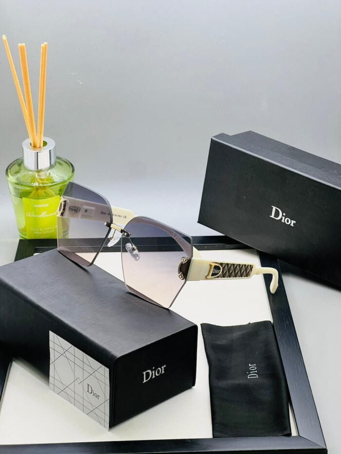 0a53d2a1 c1cb 4636 8d80 65dc04c79290 https://sunglasses-store.in/product/dior-ladies-7838/