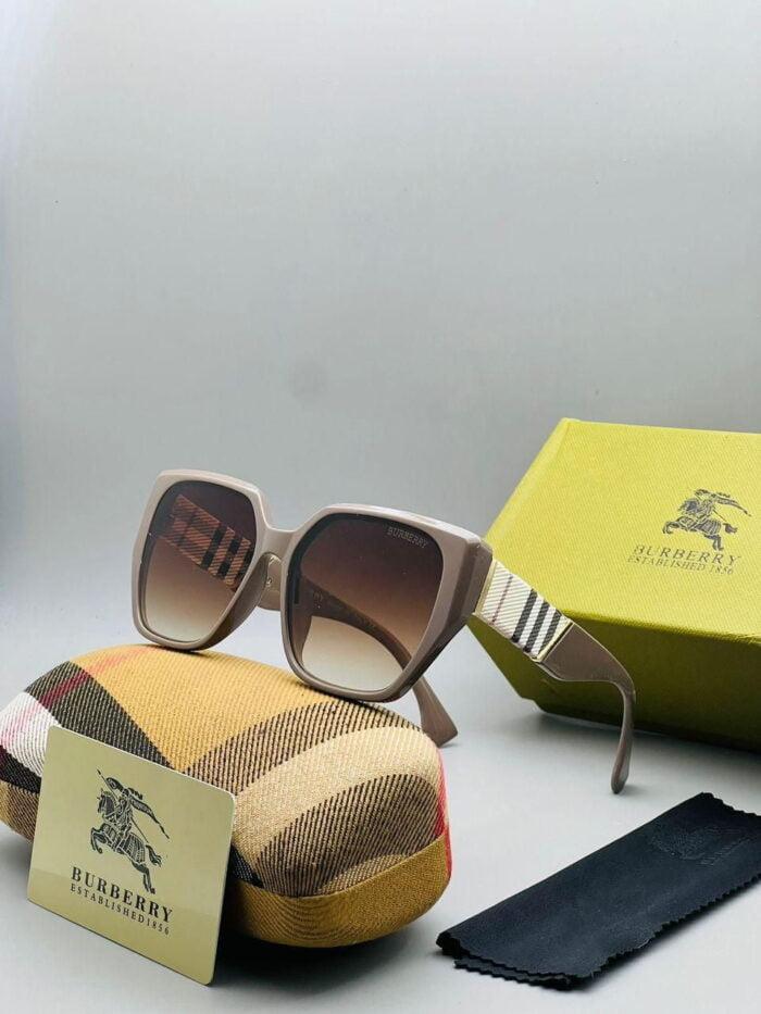 6728d071 340a 4b07 a39a 904282b1e728 https://sunglasses-store.in/product/burberry-unisex-9789/