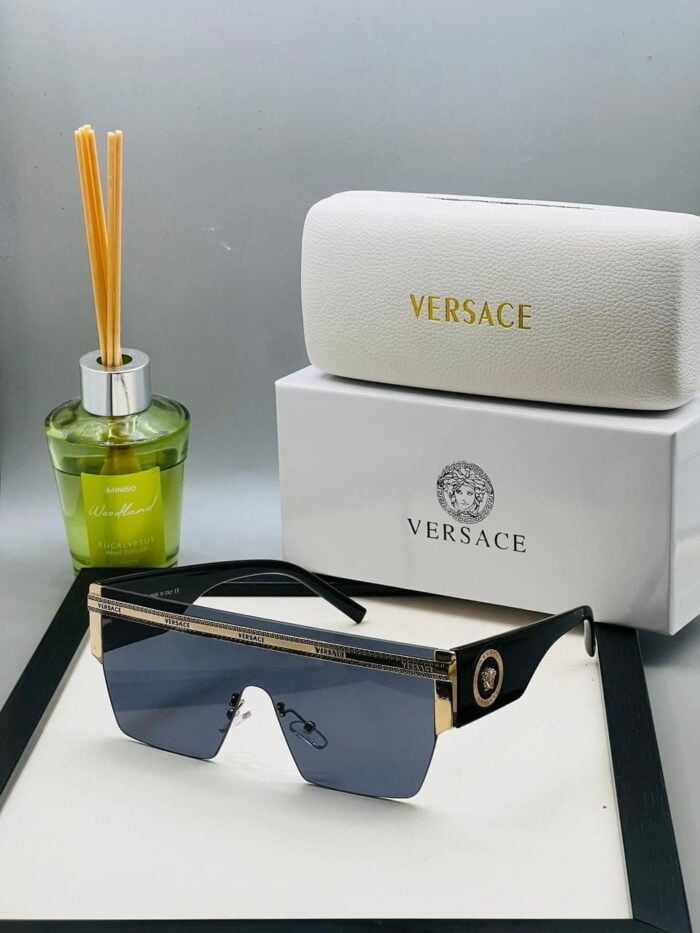 7ab57a6f c15c 462f babc c1ae2b00771c https://sunglasses-store.in/product/versace-unisex-79397/