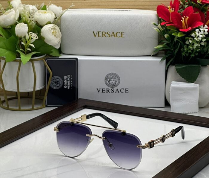 49490697 a3ba 4495 a1c8 c1d8e53a45e6 https://sunglasses-store.in/product/versace-8478/