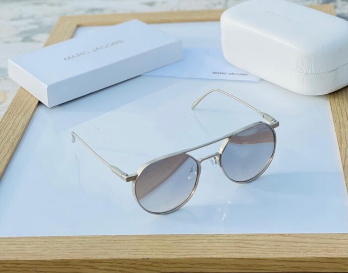 534da9ad 288d 4127 b976 3cedb131acde https://sunglasses-store.in/product/marc-jacobs-90-sunglasses/