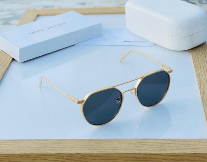 55fa452b 42e2 4163 86a7 db60f0e0cbe2 https://sunglasses-store.in/product/marc-jacobs-90-sunglasses/