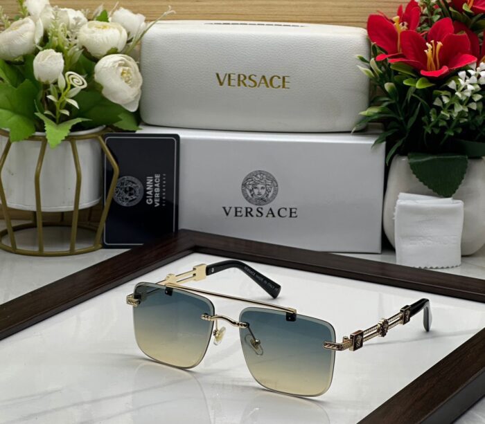 baafdbfe 7a57 444e 8152 e5c9ea3d6c51 https://sunglasses-store.in/product/versace-8478/