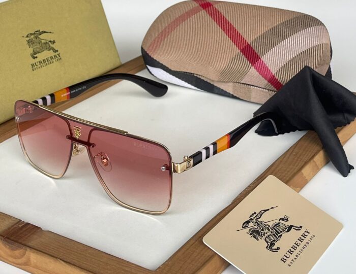 50bd346e 5cca 4043 bbdc 14c7e48a33a7 https://sunglasses-store.in/product/burberry-unisex-9383/