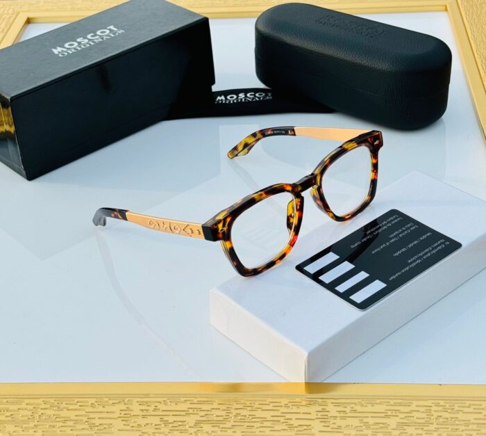 66291f80 1c36 4284 adaa 8fc537fe9492 https://sunglasses-store.in/product/moscot-spectacle-unisex-8388/