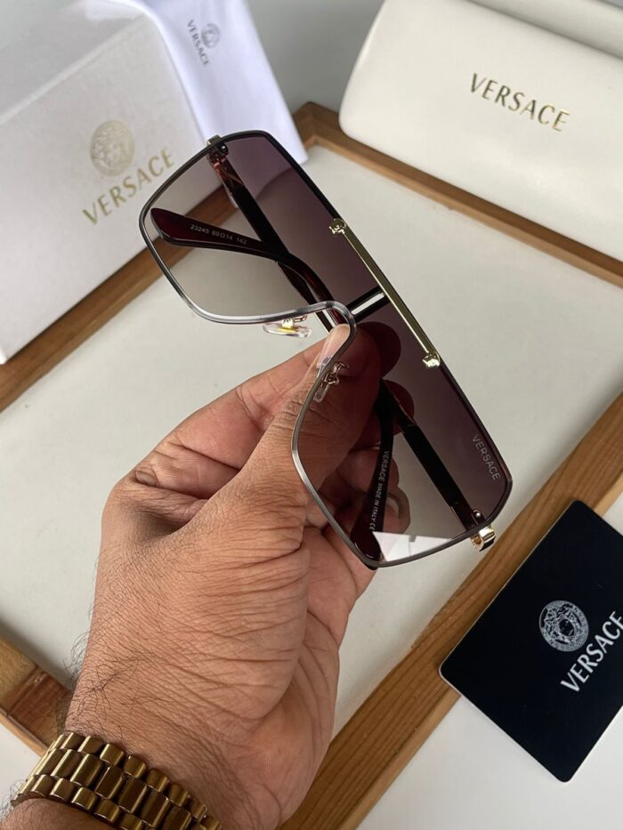 7640b17c ec70 403b bfb7 948709a9416a https://sunglasses-store.in/product/versace-sunglasses-499/