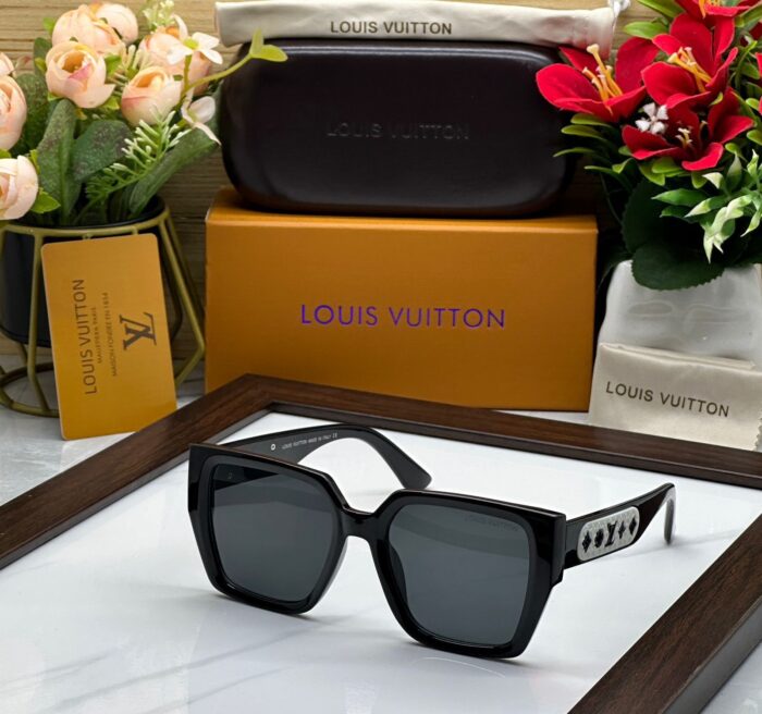 ab253d10 f4a3 4d9f 9cc5 be440e01a96b https://sunglasses-store.in/product/louis-vuitton-2306-sunglasses/