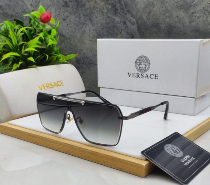 b6fdbf4b 9c6a 4cc8 815f 60aa05982bba https://sunglasses-store.in/product/versace-739499-unisex/