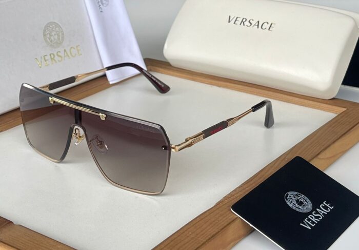 cbf9daf6 c7d3 402b b5c0 48413e8d8cff https://sunglasses-store.in/product/versace-sunglasses-499/