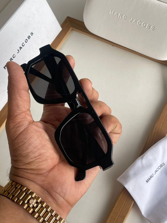 d1922fc5 ffbd 487a 8ffe cebb58f3970c https://sunglasses-store.in/product/marc-jacobs-men-sunglasses/