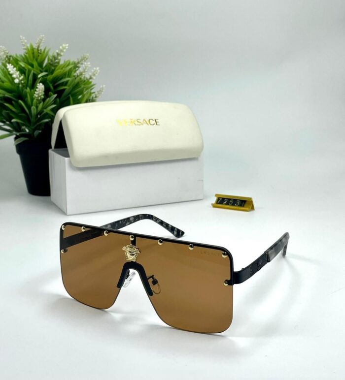 e5fee2ec b447 4af7 920f 53f83b87c07b https://sunglasses-store.in/product/versace-unisex-8383/