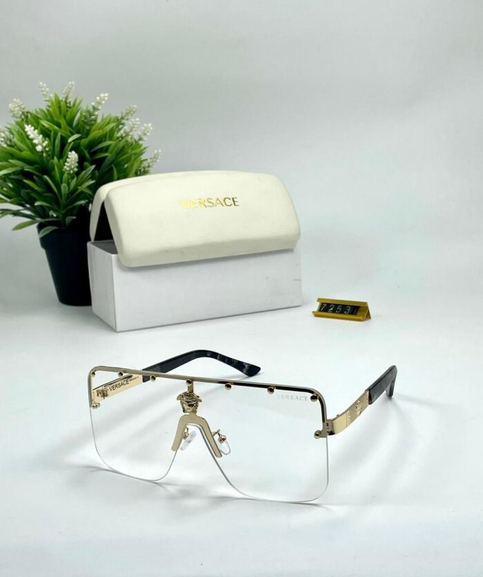 f9040b6a 68e5 4442 9d54 29d6c0eb593b https://sunglasses-store.in/product/versace-unisex-8383/