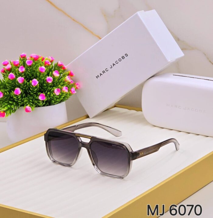 0985102c 8298 450f a0dc f3d29a5fbab2 https://sunglasses-store.in/product/marc-jacobs-sunglasses-6070/