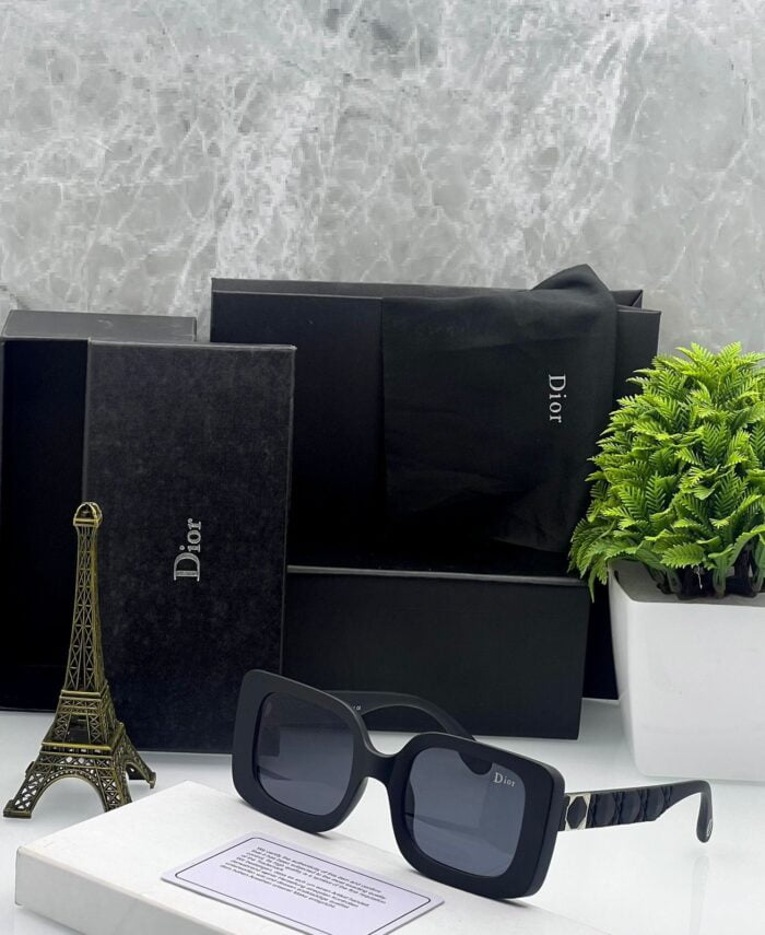 23a6fd76 0ea2 477f 96f0 03ff3f98533c https://sunglasses-store.in/product/dior-ladies-3838/