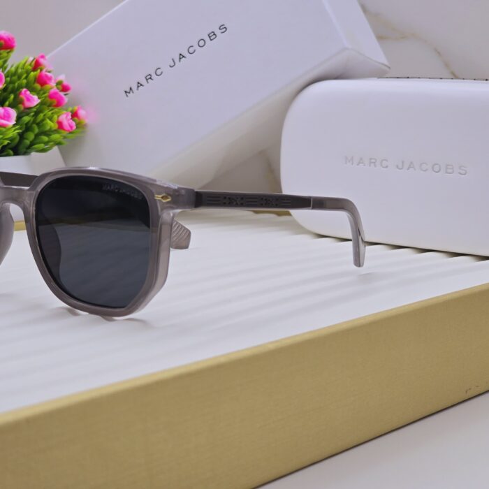 39344fab 1546 457a 99f1 6d675bb69c10 scaled https://sunglasses-store.in/product/marc-jacobs-mj-6089/