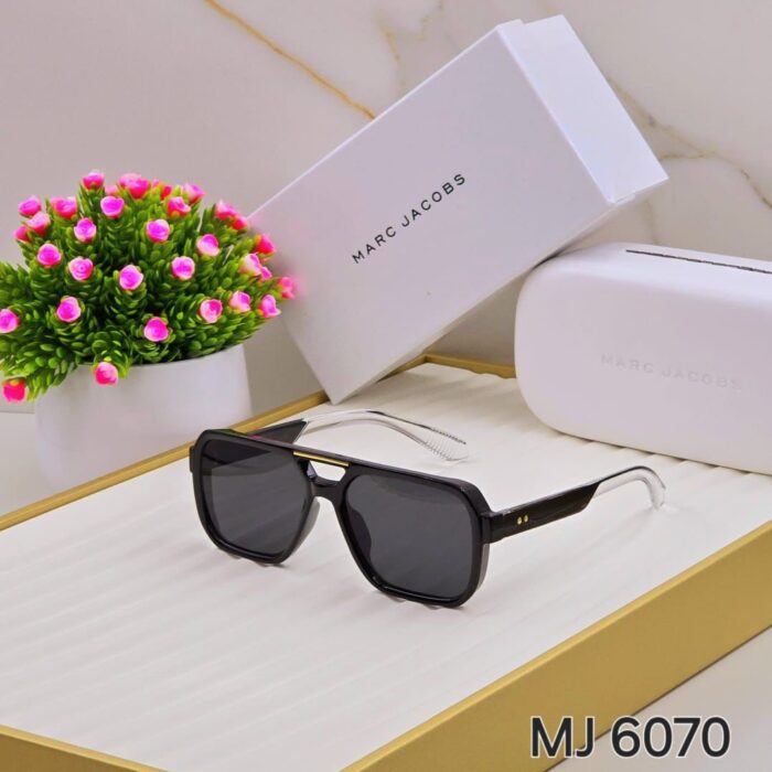 3ada5075 8d45 475b ba03 bb2a563213bb https://sunglasses-store.in/product/marc-jacobs-sunglasses-mj-6070/