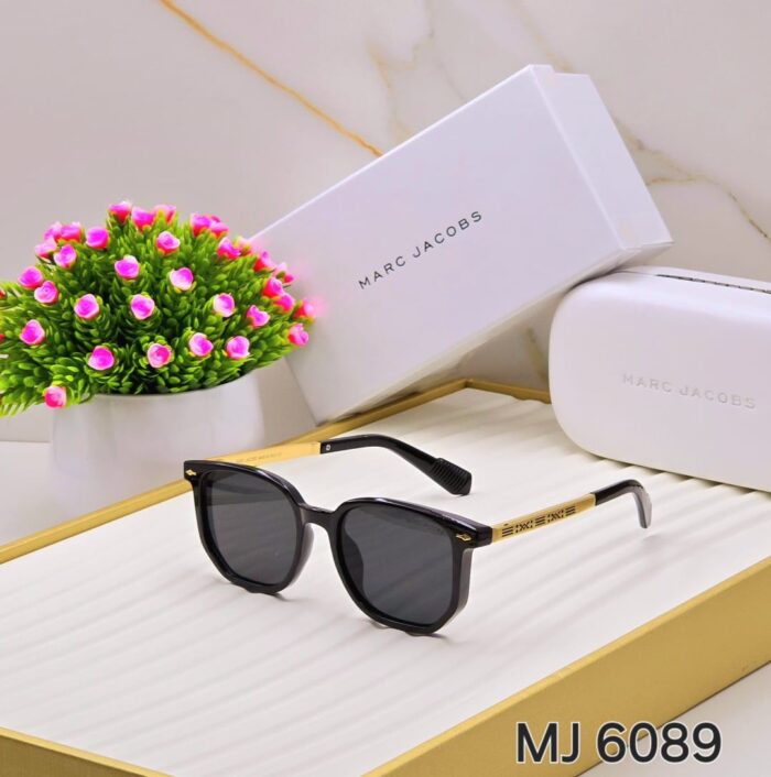 4383f41f 326c 40ca b329 cbe9cf3f3514 https://sunglasses-store.in/product/marc-jacobs-mj-6089/