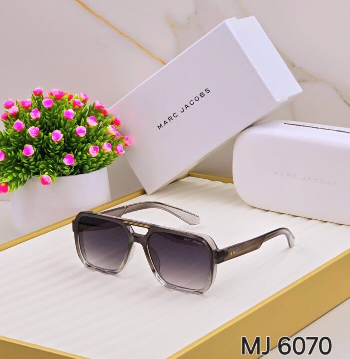 8178058d a815 4df3 82a2 1679d78bbb6b https://sunglasses-store.in/product/marc-jacobs-2883/