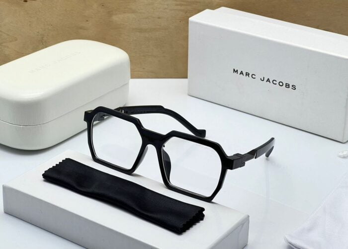 a07e3661 e651 45ee a392 251c994530ea https://sunglasses-store.in/product/marc-jacobs-6644/