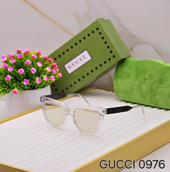 aef82ec2 5116 48dd 80b5 31124f609c3f https://sunglasses-store.in/product/gucci-0976/