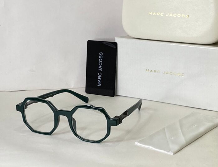 da98d6ad 3f62 4302 add5 829882bce342 https://sunglasses-store.in/product/marc-jacobs-unisex-3665/